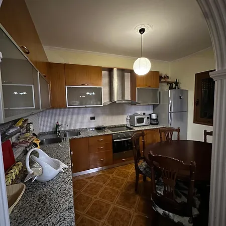 Vila Leskaj * Wlora